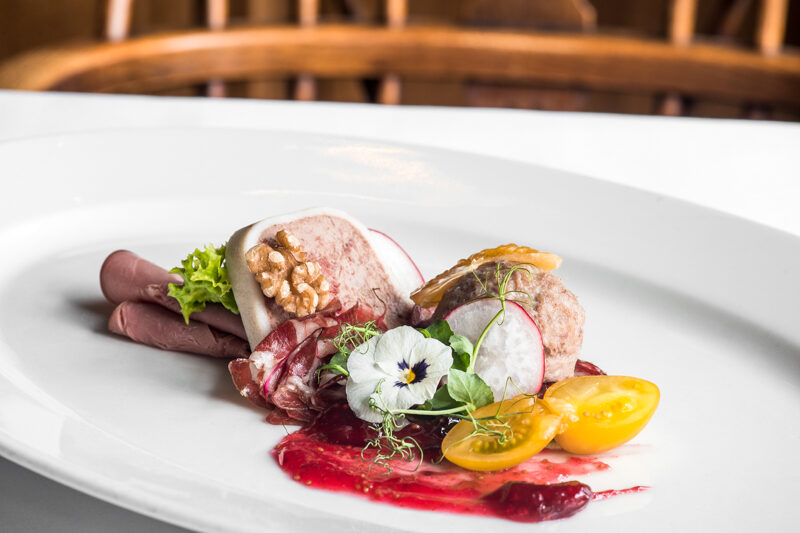 Proeverij van wild Restaurant Bakker Vorden